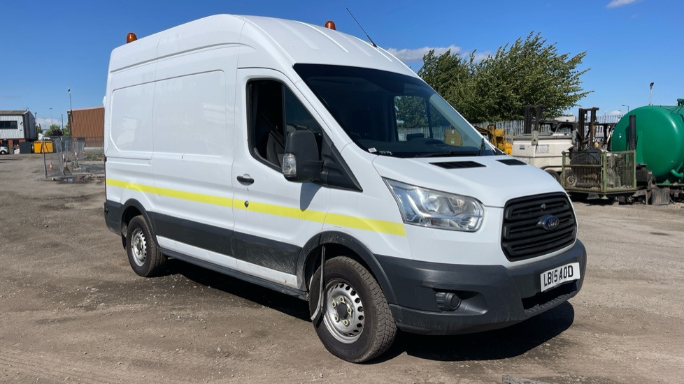 FORD TRANSIT 350 2.2 TDCi 125PS - Furgão: foto 2 FORD TRANSIT 350 2.2 TDCi 125PS - Furgão: foto 2