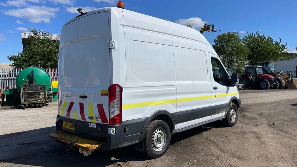 FORD TRANSIT 350 2.2 TDCi 125PS - Furgão: foto 4 FORD TRANSIT 350 2.2 TDCi 125PS - Furgão: foto 4