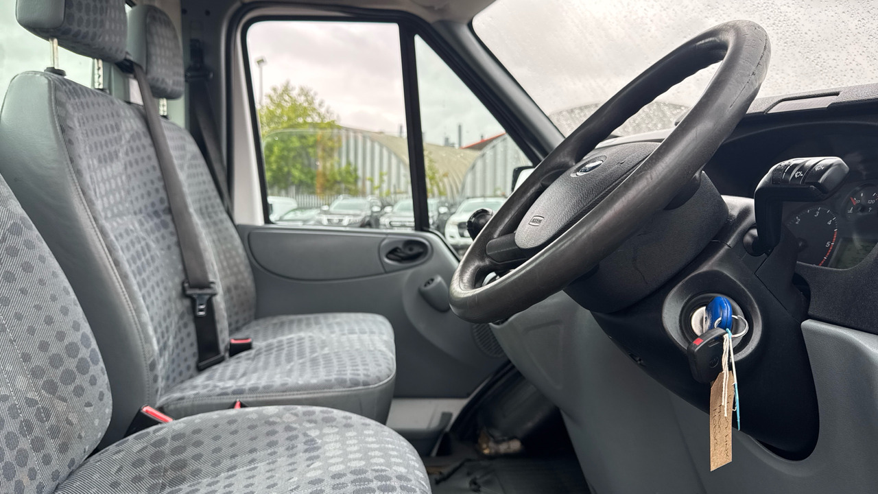 FORD TRANSIT 350 2.4 TDCi 100PS - Camião chassi: foto 5 FORD TRANSIT 350 2.4 TDCi 100PS - Camião chassi: foto 5