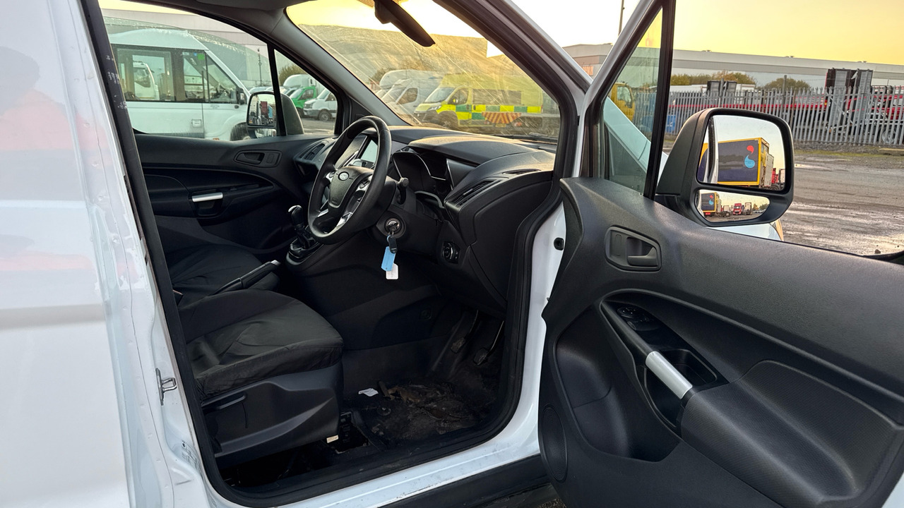 FORD TRANSIT CONNECT 210 1.5 TDCi 100ps Trend - Furgão compacto: foto 5 FORD TRANSIT CONNECT 210 1.5 TDCi 100ps Trend - Furgão compacto: foto 5