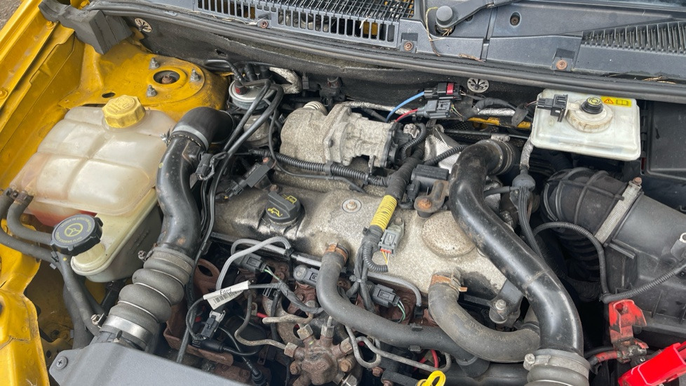 Furgão compacto FORD TRANSIT CONNECT T200 1.8 TDCI 75PS: foto 11 Furgão compacto FORD TRANSIT CONNECT T200 1.8 TDCI 75PS: foto 11