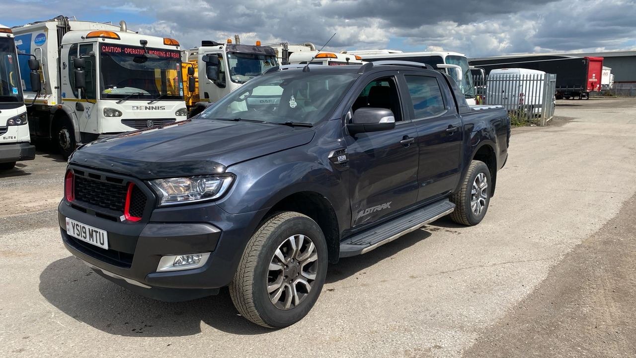 Ford Ranger WILDTRAK 200 3.2 TDCi - Pick-up, Carrinha cabine dupla: foto 2 Ford Ranger WILDTRAK 200 3.2 TDCi - Pick-up, Carrinha cabine dupla: foto 2