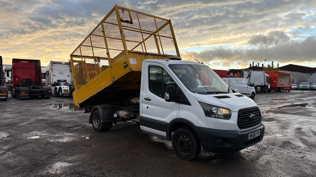 Ford Transit 350 2.0 TDCI 130PS - Carrinha basculante: foto 1 Ford Transit 350 2.0 TDCI 130PS - Carrinha basculante: foto 1