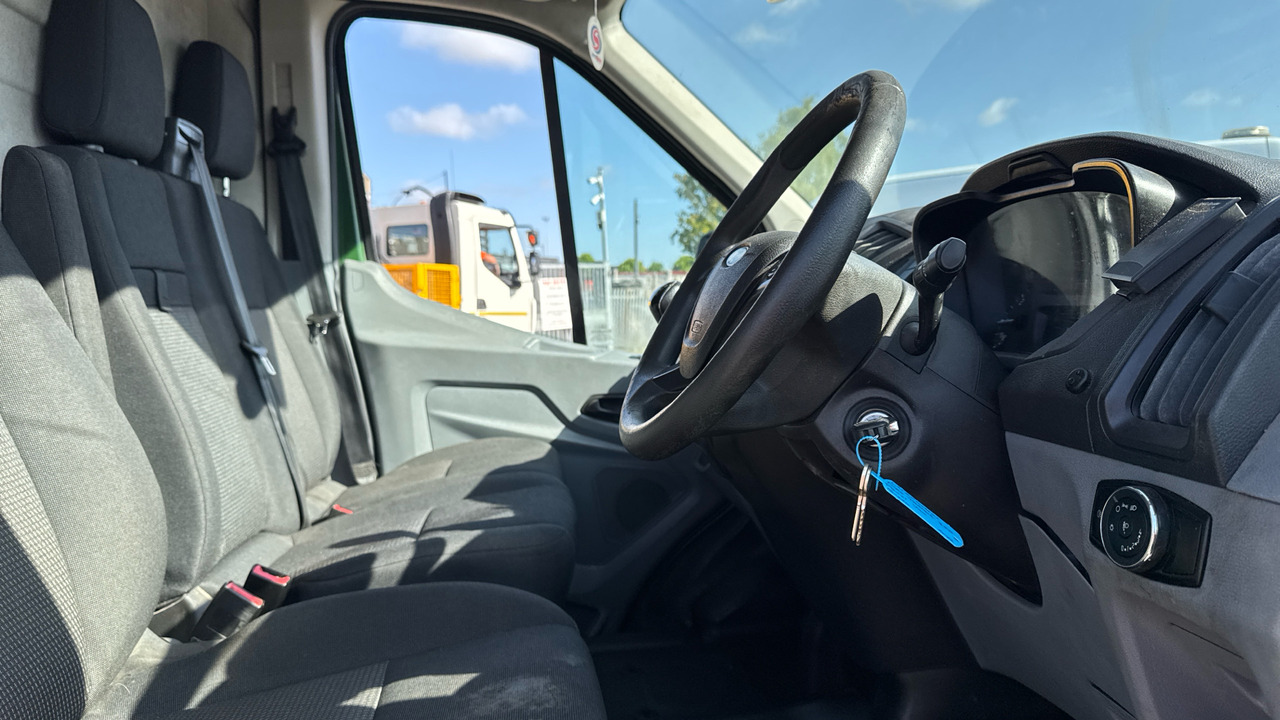 Ford Transit 350 2.0 TDCi 130PS - Furgão: foto 5 Ford Transit 350 2.0 TDCi 130PS - Furgão: foto 5