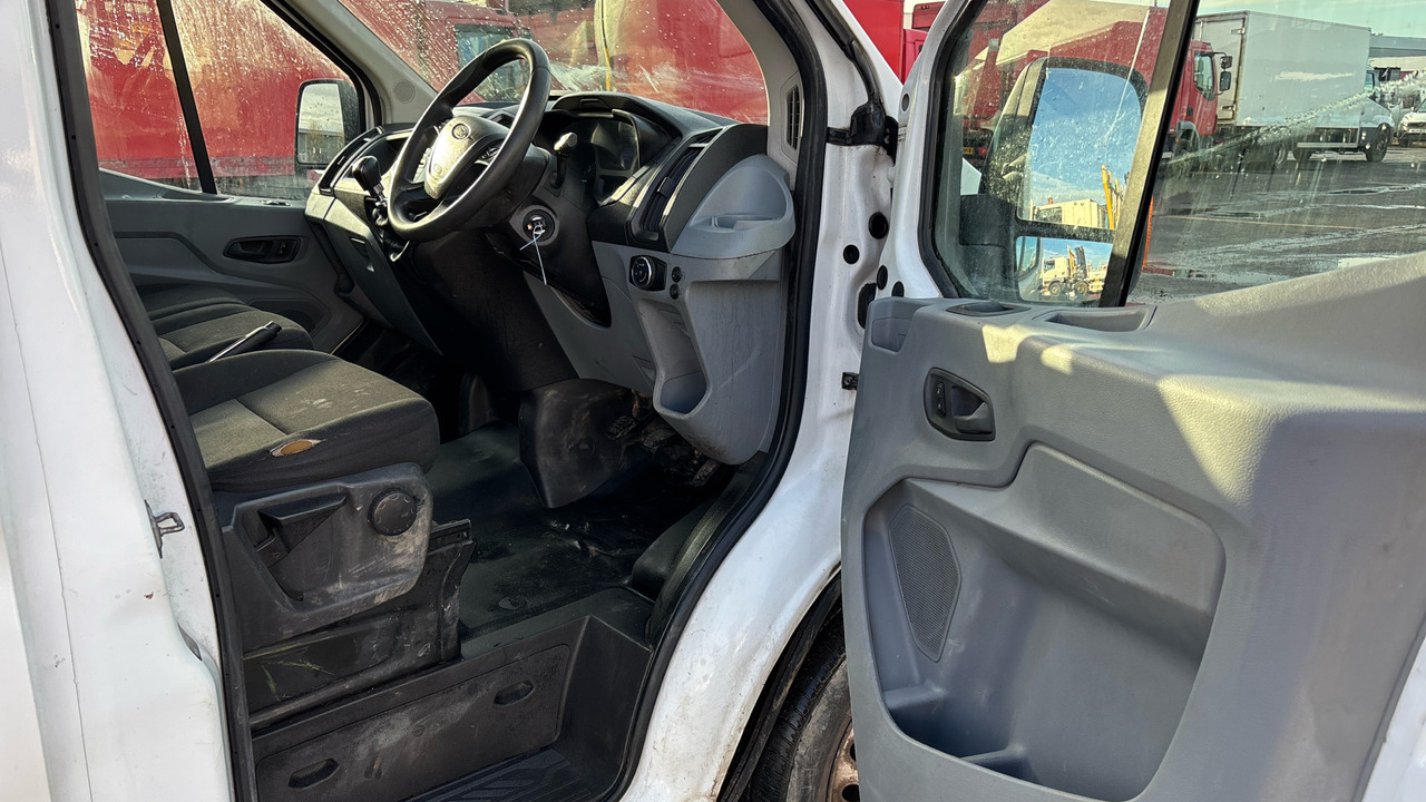 Ford Transit 350 2.2 TDCi 125ps - Carrinha de caixa aberta: foto 5 Ford Transit 350 2.2 TDCi 125ps - Carrinha de caixa aberta: foto 5