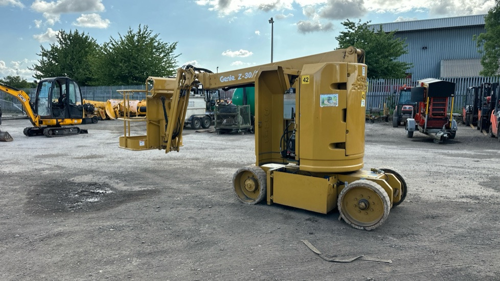 GENIE 230/20N - Equipamento de construção: foto 3 GENIE 230/20N - Equipamento de construção: foto 3