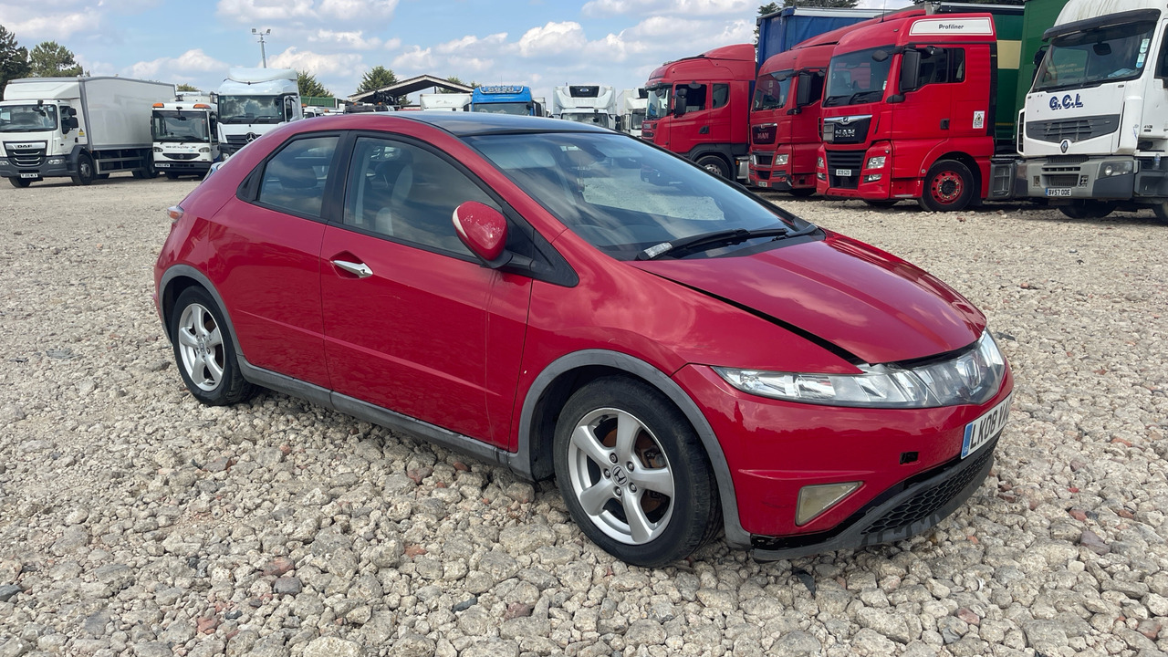 HONDA CIVIC 1.8 I-VTEC - Hatchback: foto 1 HONDA CIVIC 1.8 I-VTEC - Hatchback: foto 1
