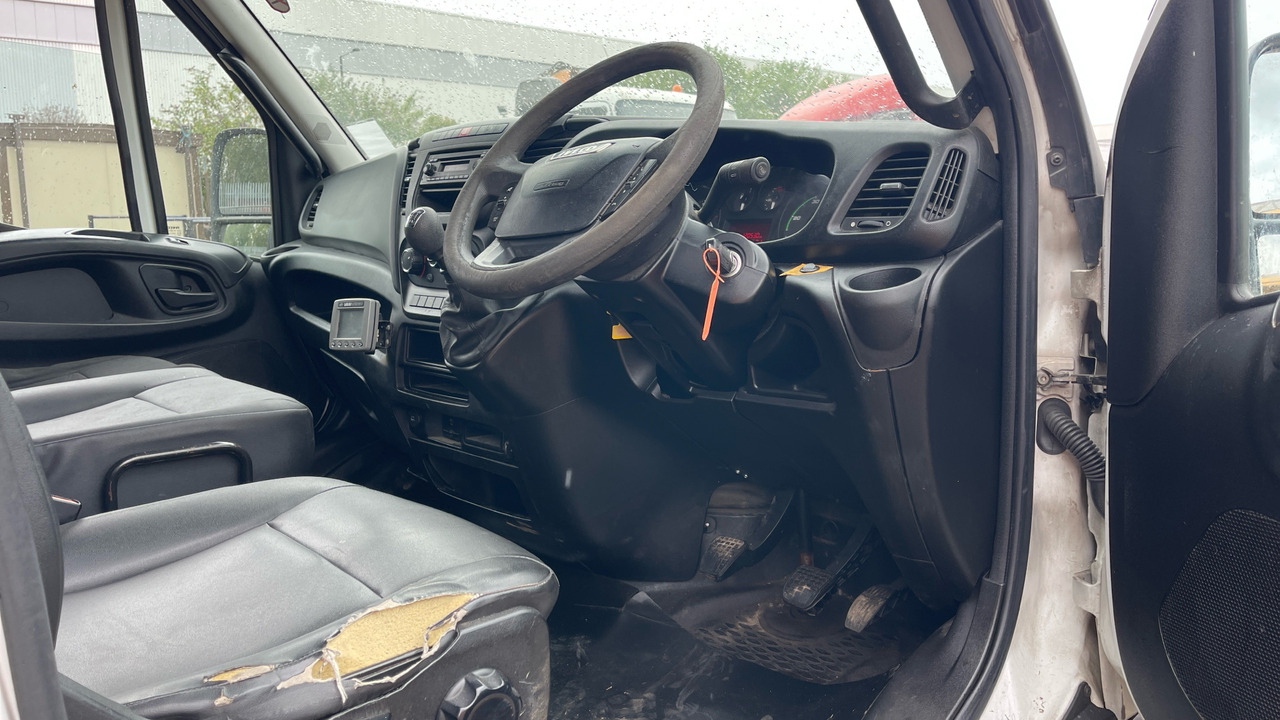 Camião basculante IVECO DAILY 70-170: foto 6