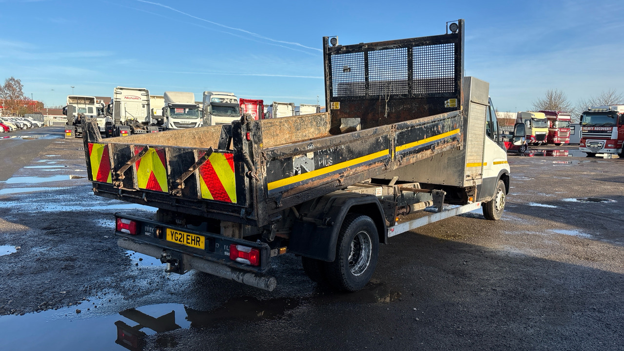 IVECO DAILY 72-180 - Camião basculante: foto 4 IVECO DAILY 72-180 - Camião basculante: foto 4