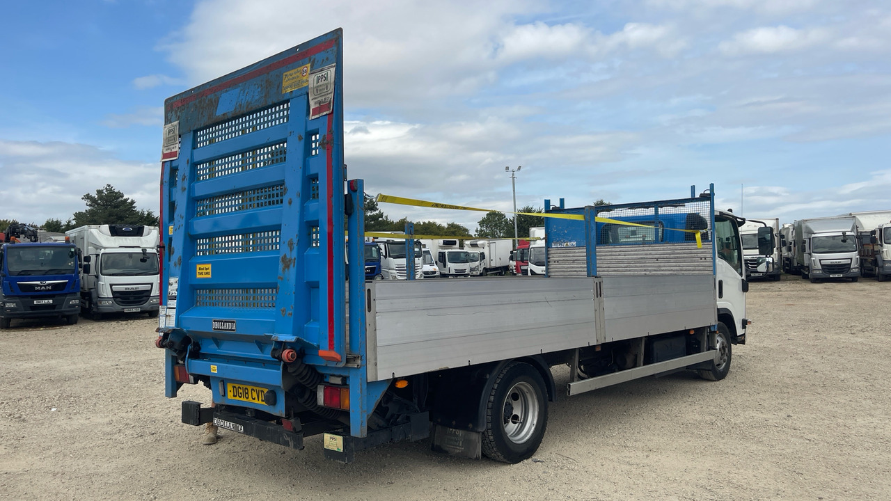 Isuzu N75 190 - Camião de caixa aberta/ Plataforma: foto 4 Isuzu N75 190 - Camião de caixa aberta/ Plataforma: foto 4
