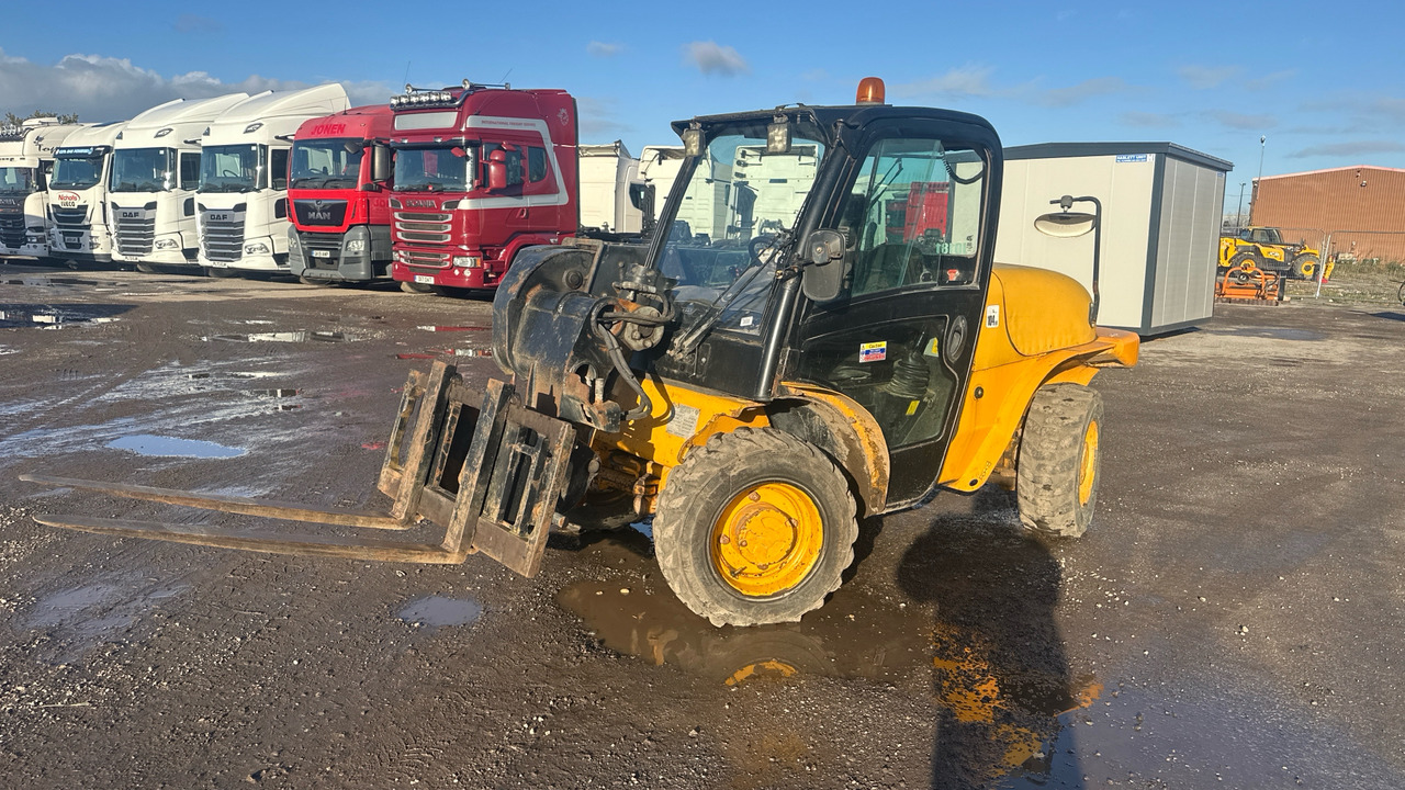 JCB 520/40 - Empilhador telescópico: foto 2 JCB 520/40 - Empilhador telescópico: foto 2