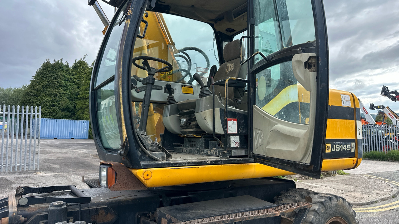 JCB - Escavadeira de rodas: foto 5 JCB - Escavadeira de rodas: foto 5