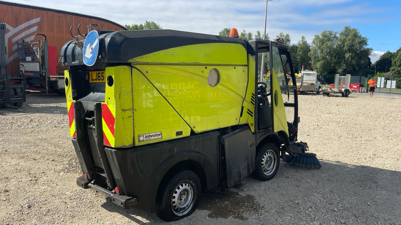 JOHNSTON  - Varredora urbana: foto 3 JOHNSTON  - Varredora urbana: foto 3