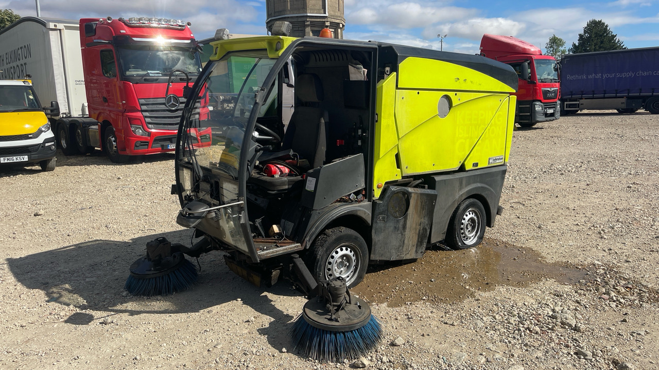 JOHNSTON  - Varredora urbana: foto 1 JOHNSTON  - Varredora urbana: foto 1