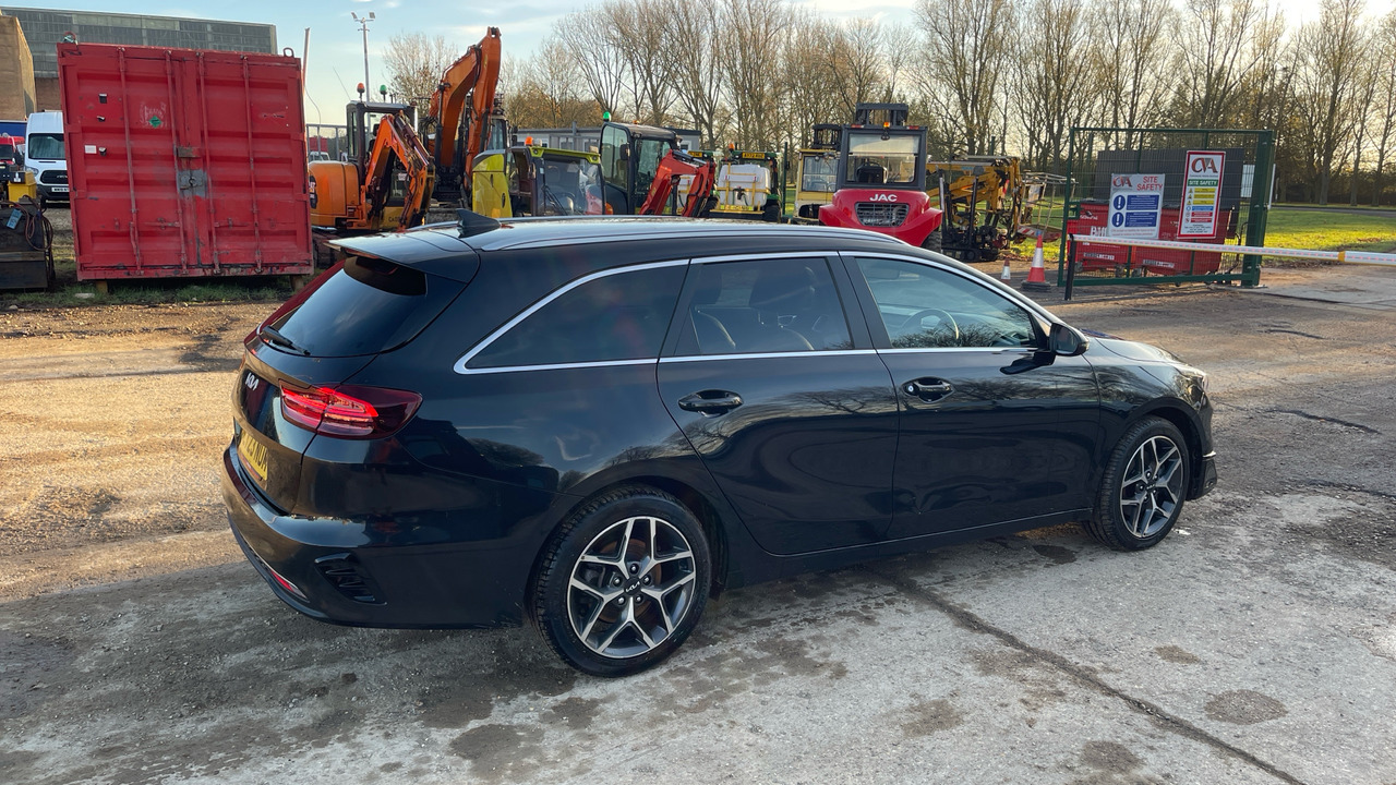 Kia Ceed 3 1.5 GDI ISG - Carrinha: foto 4 Kia Ceed 3 1.5 GDI ISG - Carrinha: foto 4