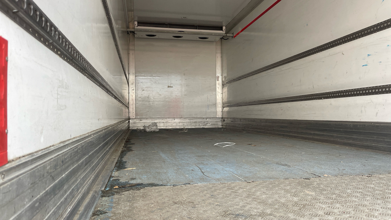 Camião frigorífico MAN TGM 18.250: foto 14