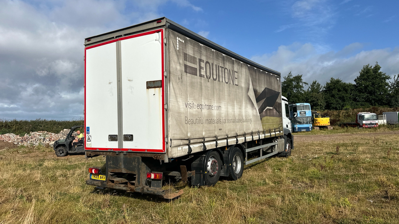 MERCEDES-BENZ ACTROS 2532 - Camião de lona: foto 4 MERCEDES-BENZ ACTROS 2532 - Camião de lona: foto 4