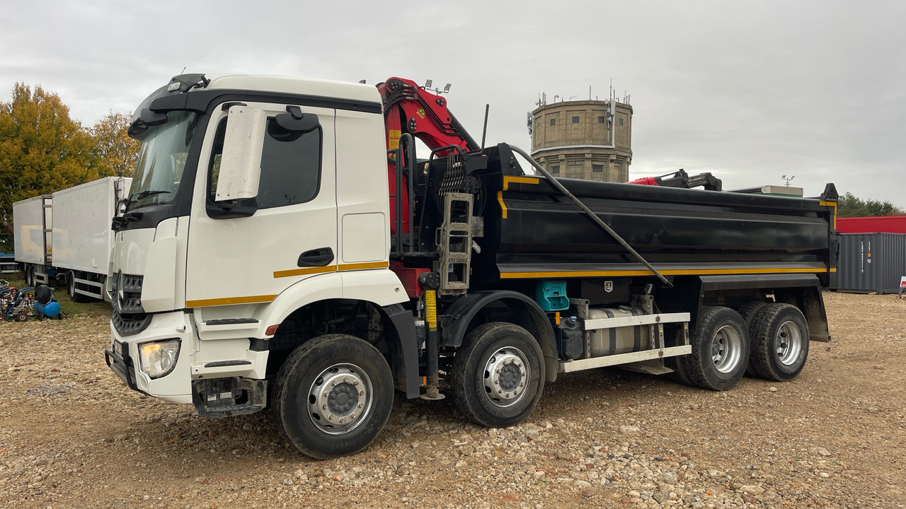 MERCEDES-BENZ AROCS - Camião basculante, Camião grua: foto 2 MERCEDES-BENZ AROCS - Camião basculante, Camião grua: foto 2