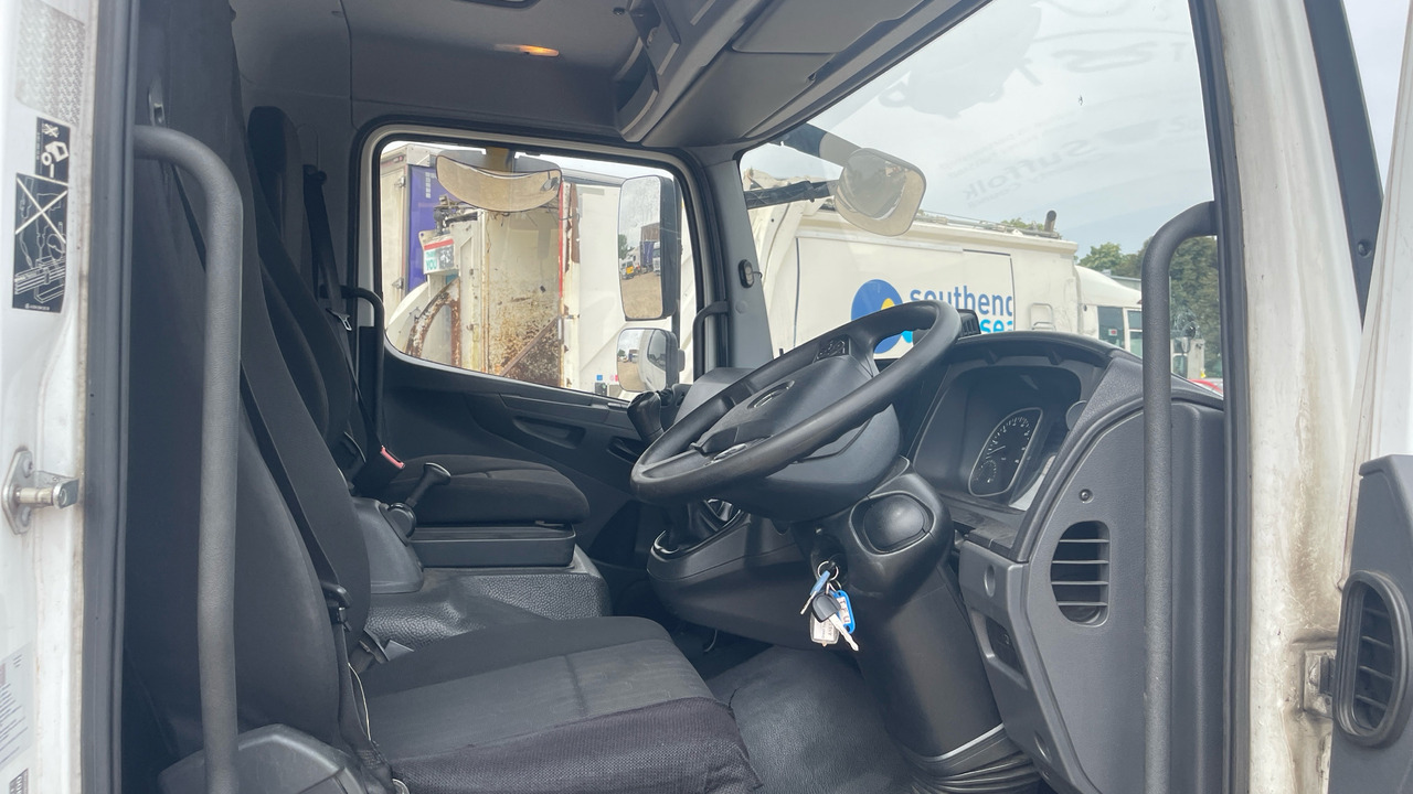 MERCEDES-BENZ ATEGO 818 - Camião furgão: foto 5 MERCEDES-BENZ ATEGO 818 - Camião furgão: foto 5