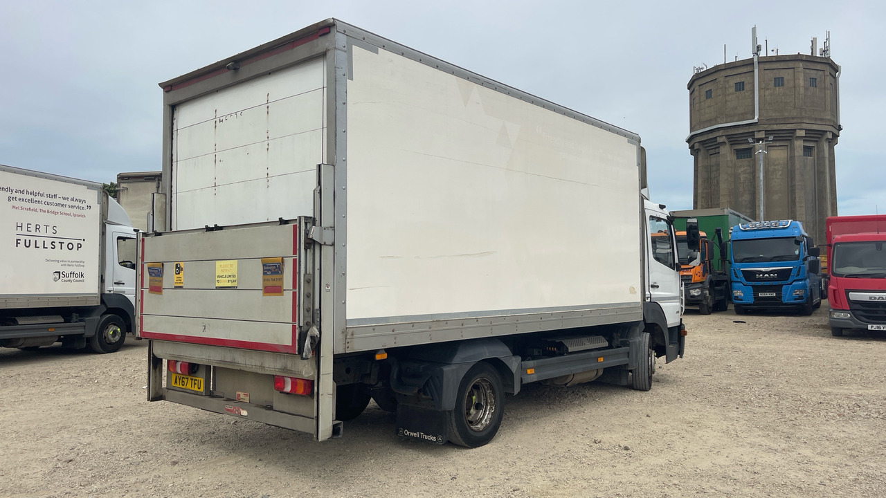 MERCEDES-BENZ ATEGO 818 - Camião furgão: foto 4 MERCEDES-BENZ ATEGO 818 - Camião furgão: foto 4
