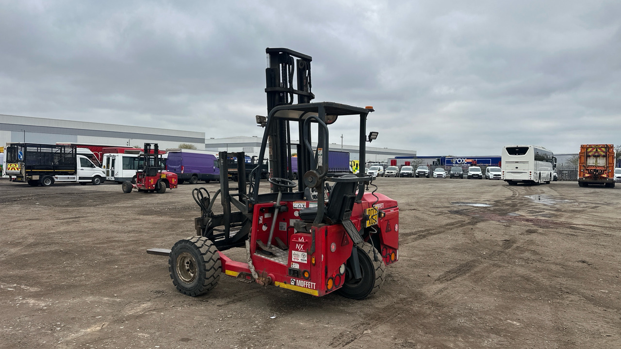 MOFFETT M4 20.3 - Máquina de outro: foto 3 MOFFETT M4 20.3 - Máquina de outro: foto 3