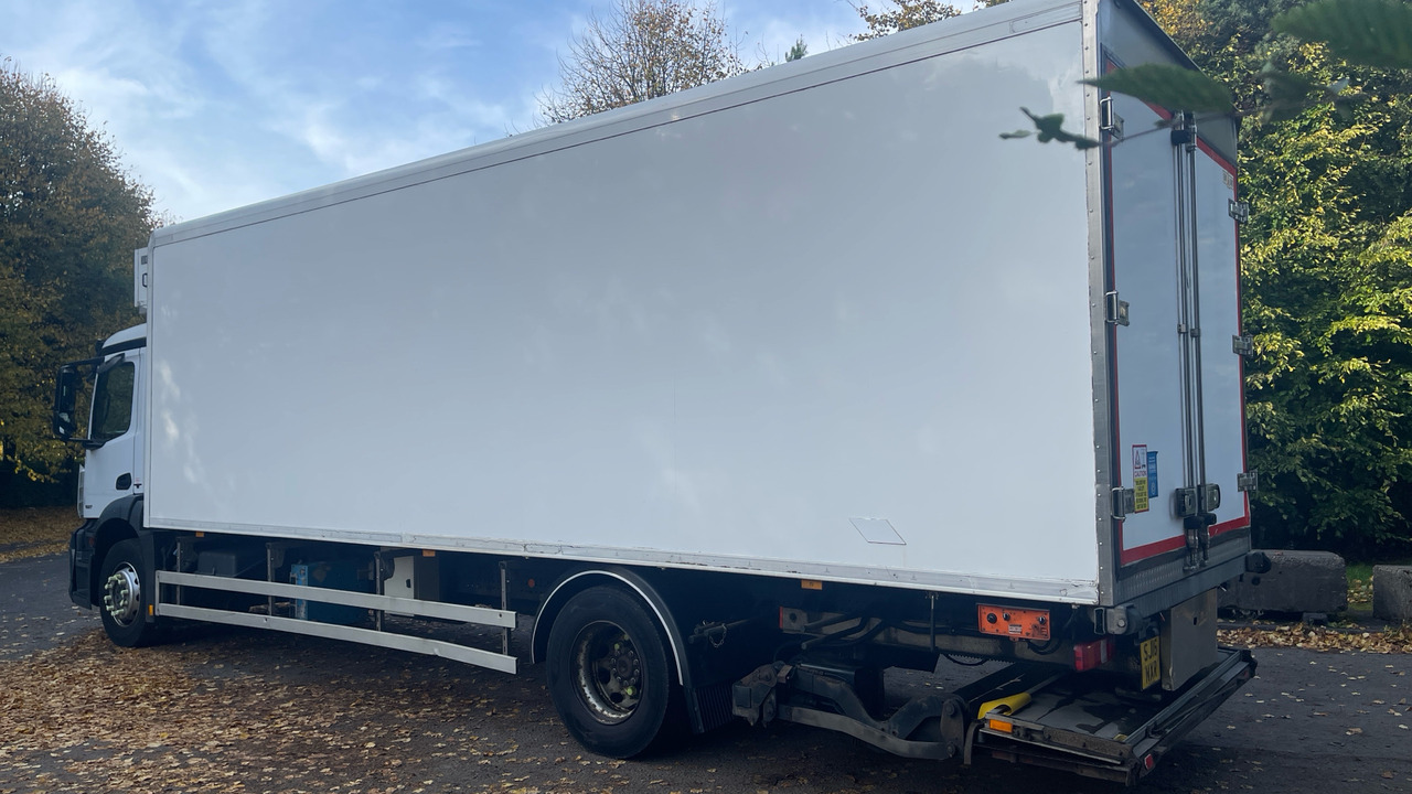 Mercedes-Benz Antos 1827 - Camião frigorífico: foto 3 Mercedes-Benz Antos 1827 - Camião frigorífico: foto 3