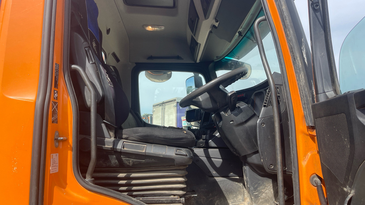 Mercedes-Benz Arocs 1824 - Camião multibenne: foto 5 Mercedes-Benz Arocs 1824 - Camião multibenne: foto 5