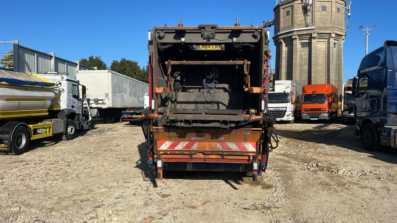 Caminhão de lixo Mercedes-Benz Econic 2630: foto 10