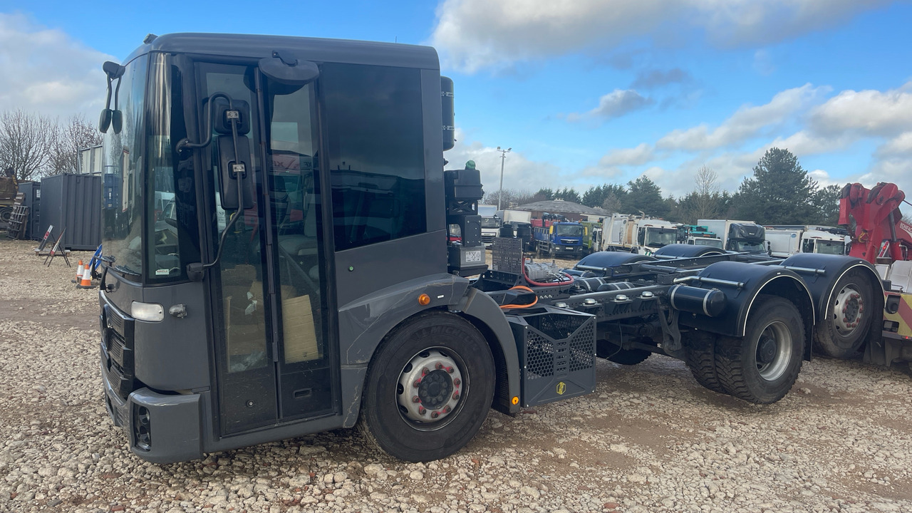 Mercedes-Benz Econic - Camião chassi: foto 3 Mercedes-Benz Econic - Camião chassi: foto 3