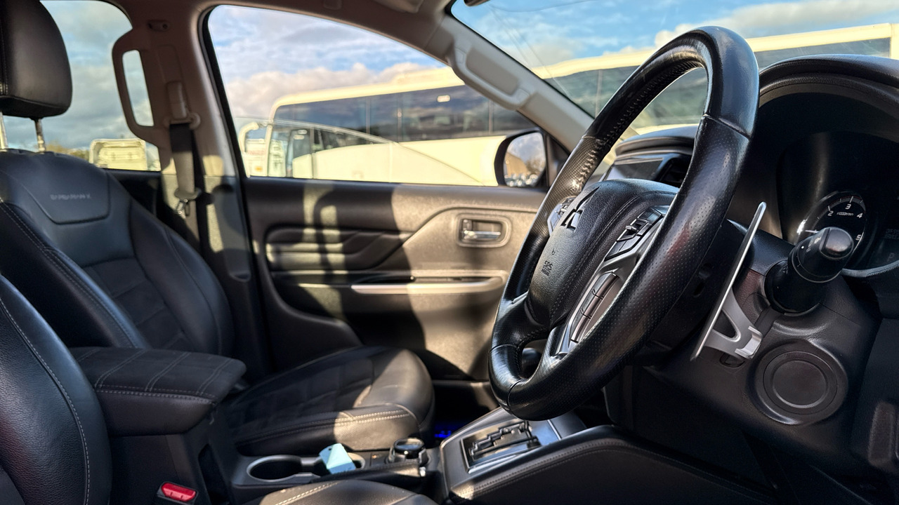 Mitsubishi L200 DI-D 2.3 Barbarian X 150PS - Pick-up, Carrinha cabine dupla: foto 5 Mitsubishi L200 DI-D 2.3 Barbarian X 150PS - Pick-up, Carrinha cabine dupla: foto 5