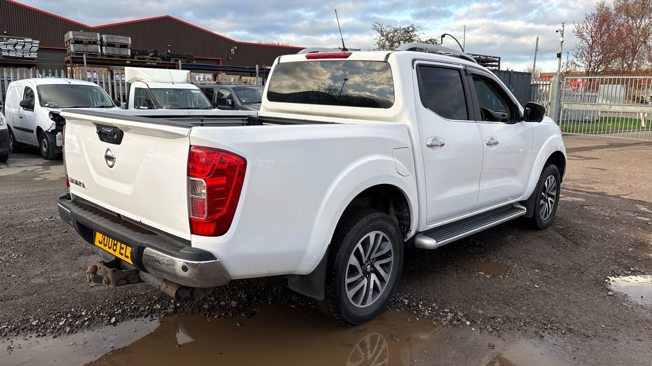 Nissan Navara Tekna 2.3 DCI 190PS - Pick-up: foto 4 Nissan Navara Tekna 2.3 DCI 190PS - Pick-up: foto 4