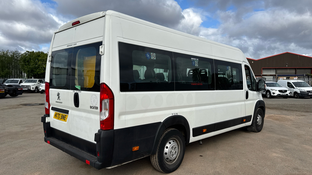 PEUGEOT BOXER 440 2.2 BlueHDi H2 L4 S Window Van 140ps - Minibus, Furgão de passageiros: foto 4 PEUGEOT BOXER 440 2.2 BlueHDi H2 L4 S Window Van 140ps - Minibus, Furgão de passageiros: foto 4