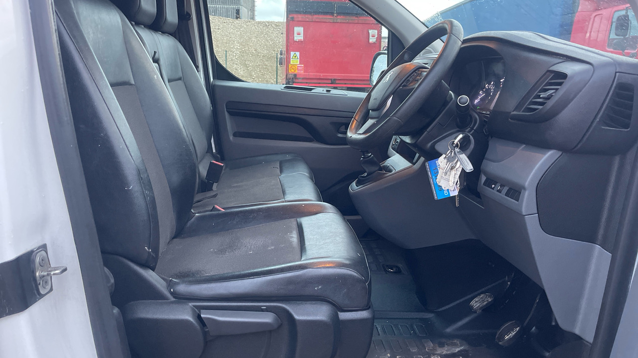 PEUGEOT EXPERT PROFESSBLIONAL 1.5 BLUEHDI - Furgão: foto 5 PEUGEOT EXPERT PROFESSBLIONAL 1.5 BLUEHDI - Furgão: foto 5