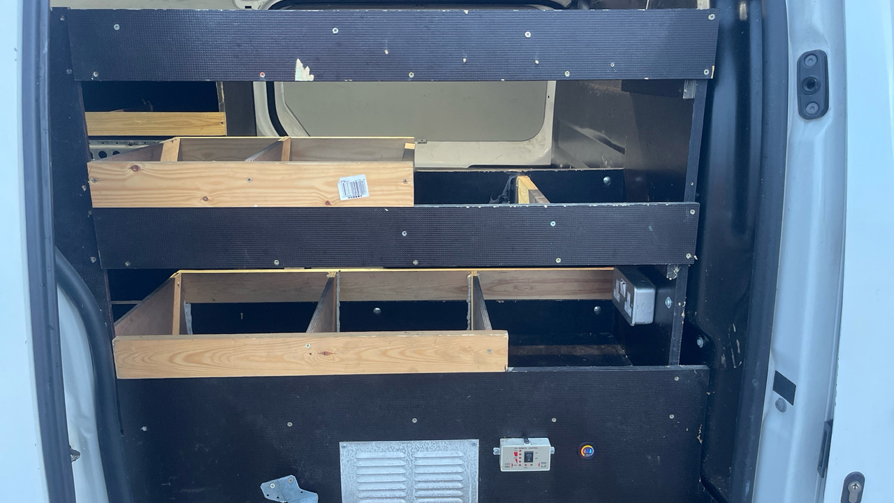 Furgão PEUGEOT EXPERT PROFESSIONAL 1.5 BLUEHDI: foto 18 Furgão PEUGEOT EXPERT PROFESSIONAL 1.5 BLUEHDI: foto 18