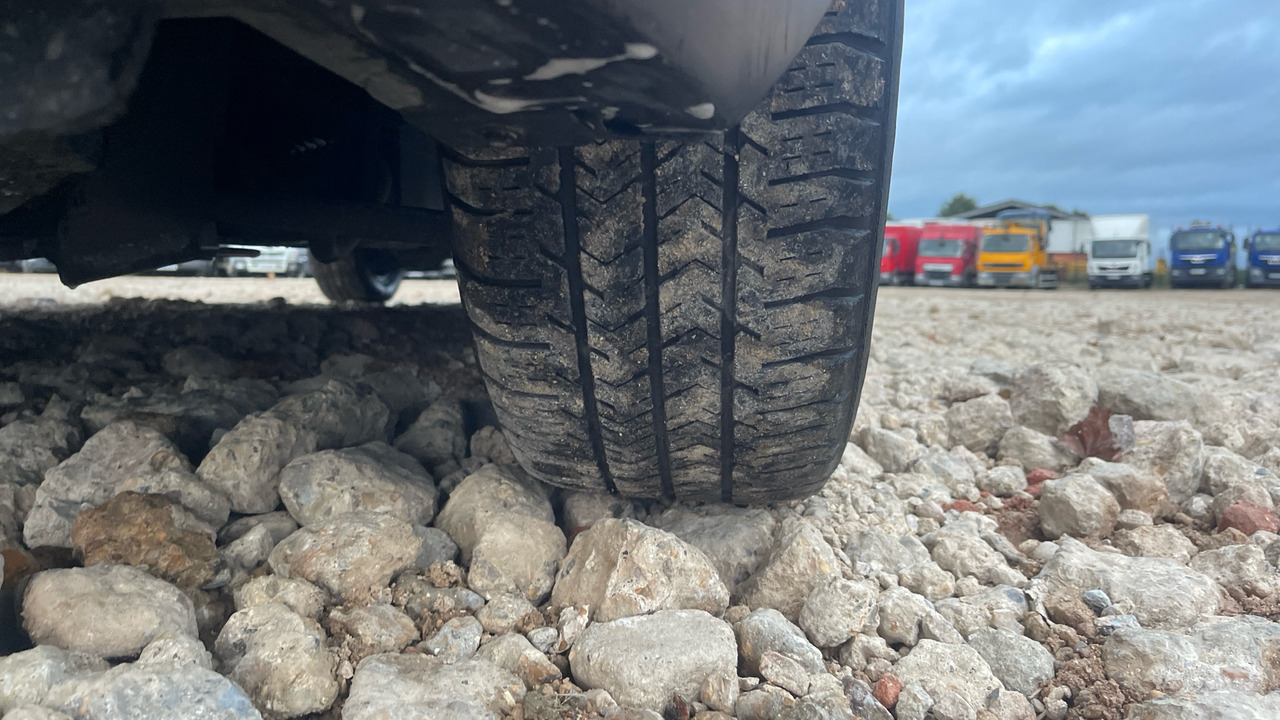 Furgão PEUGEOT EXPERT PROFESSIONAL 1.5 BLUEHDI: foto 23 Furgão PEUGEOT EXPERT PROFESSIONAL 1.5 BLUEHDI: foto 23