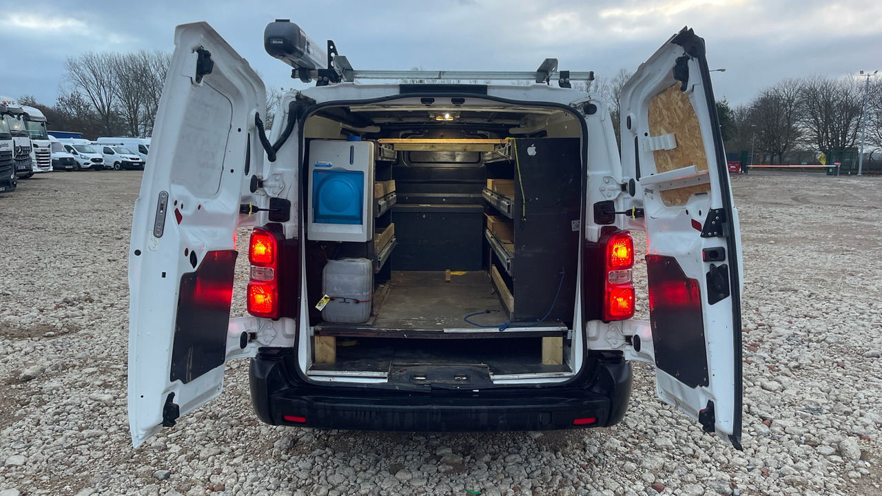 Furgão PEUGEOT EXPERT PROFESSIONAL 1.5 BLUEHDI: foto 10 Furgão PEUGEOT EXPERT PROFESSIONAL 1.5 BLUEHDI: foto 10