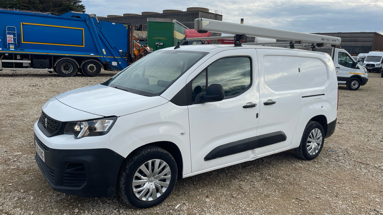 PEUGEOT PARTNER 850 1.5 BLUE HDI 100PS - Furgão compacto: foto 2 PEUGEOT PARTNER 850 1.5 BLUE HDI 100PS - Furgão compacto: foto 2