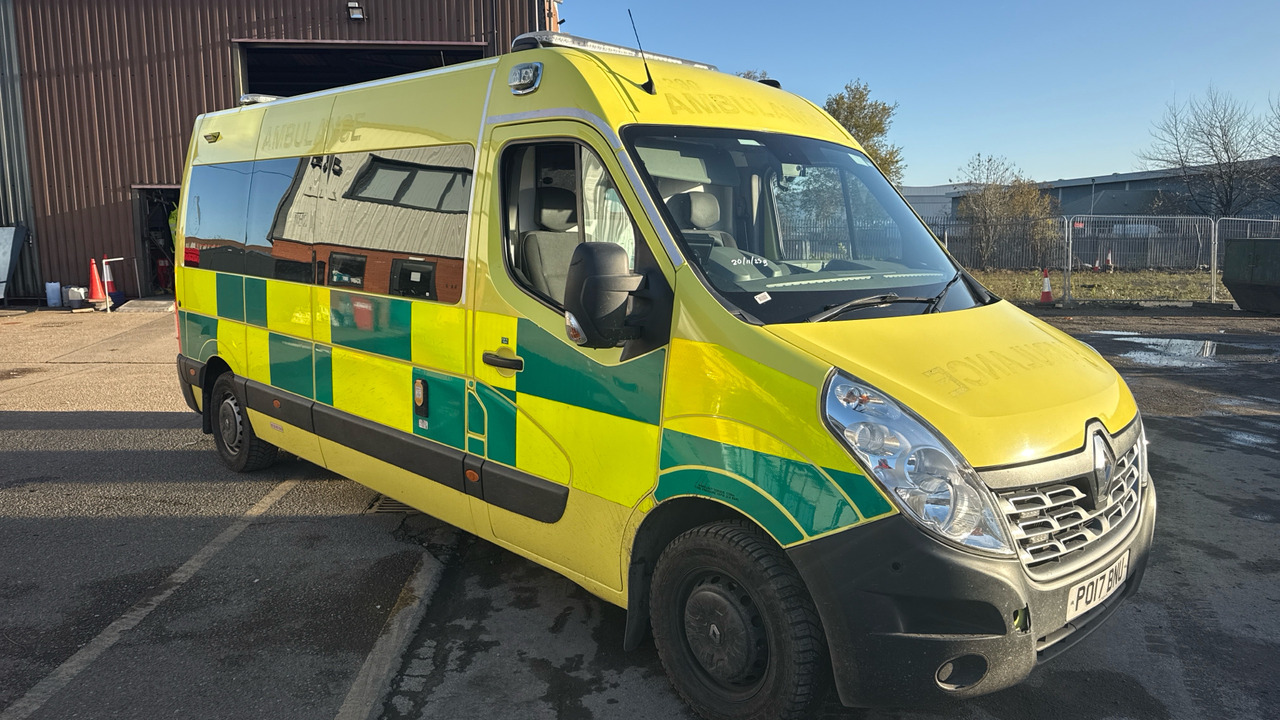 RENAULT MASTER 150.39 - Ambulância: foto 1 RENAULT MASTER 150.39 - Ambulância: foto 1