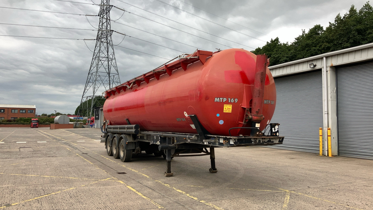 FELDBINDER TANKER - Reboque: foto 1 FELDBINDER TANKER - Reboque: foto 1