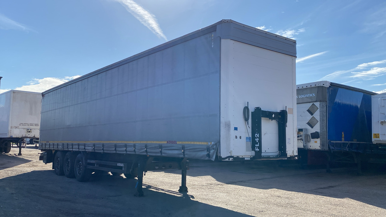 KOGEL CURTAINSIDE EUROLINER - Reboque: foto 1 KOGEL CURTAINSIDE EUROLINER - Reboque: foto 1