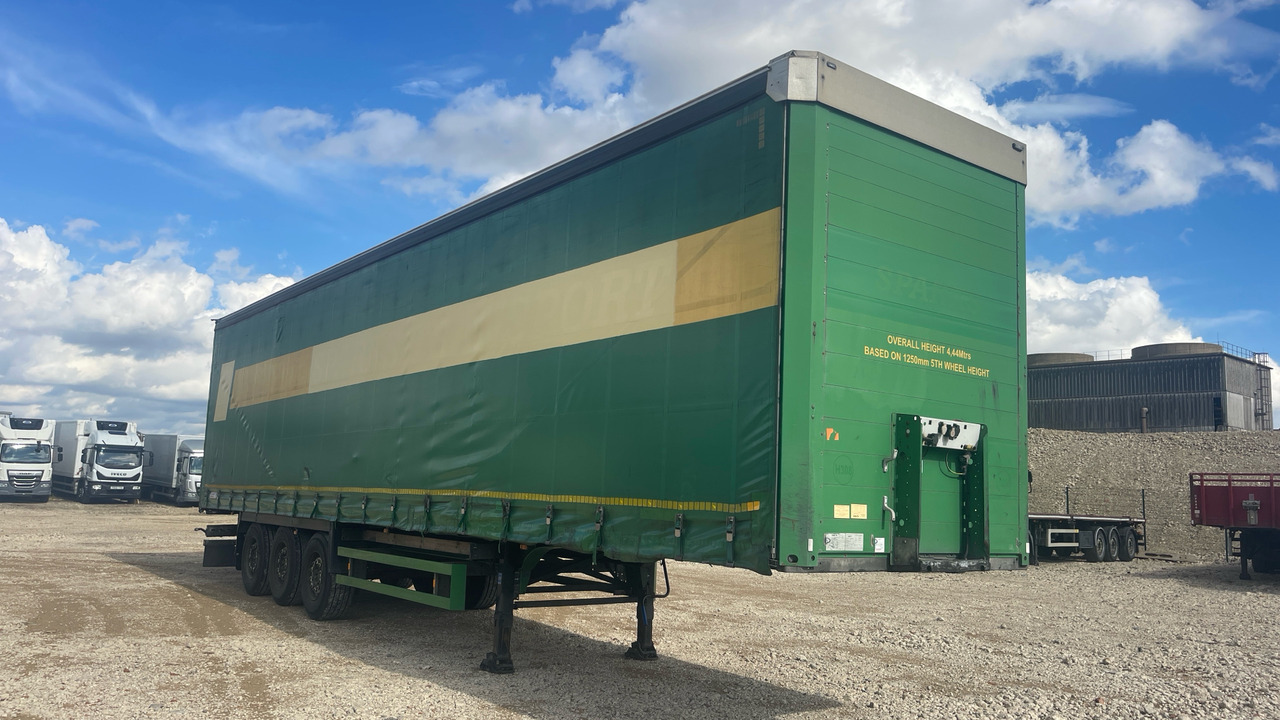 SCHMITZ CURTAINSIDE - Reboque: foto 1 SCHMITZ CURTAINSIDE - Reboque: foto 1