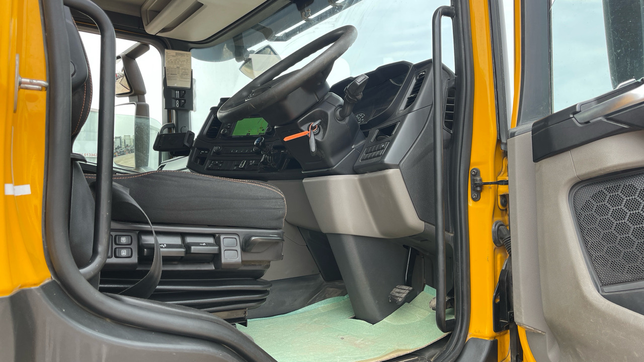 SCANIA P 410 XT - Camião basculante: foto 5 SCANIA P 410 XT - Camião basculante: foto 5