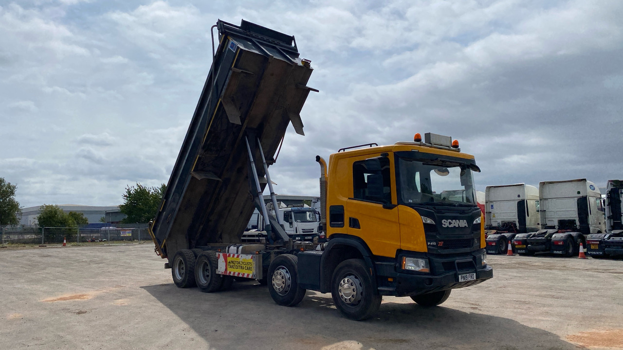 SCANIA P 410 XT - Camião basculante: foto 1 SCANIA P 410 XT - Camião basculante: foto 1