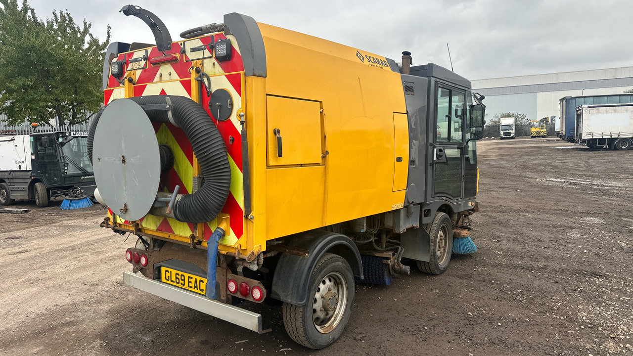 SCARAB MINOR M25H - Varredora urbana: foto 4 SCARAB MINOR M25H - Varredora urbana: foto 4