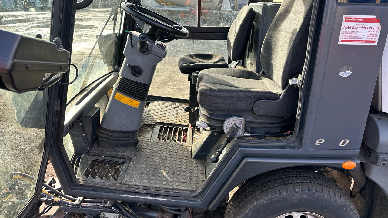 SCHMIDT SWINGO 200 - Varredora urbana: foto 5 SCHMIDT SWINGO 200 - Varredora urbana: foto 5