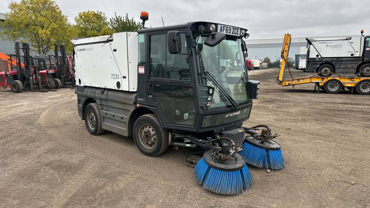 SCHMIDT SWINGO 200 - Varredora urbana: foto 1 SCHMIDT SWINGO 200 - Varredora urbana: foto 1