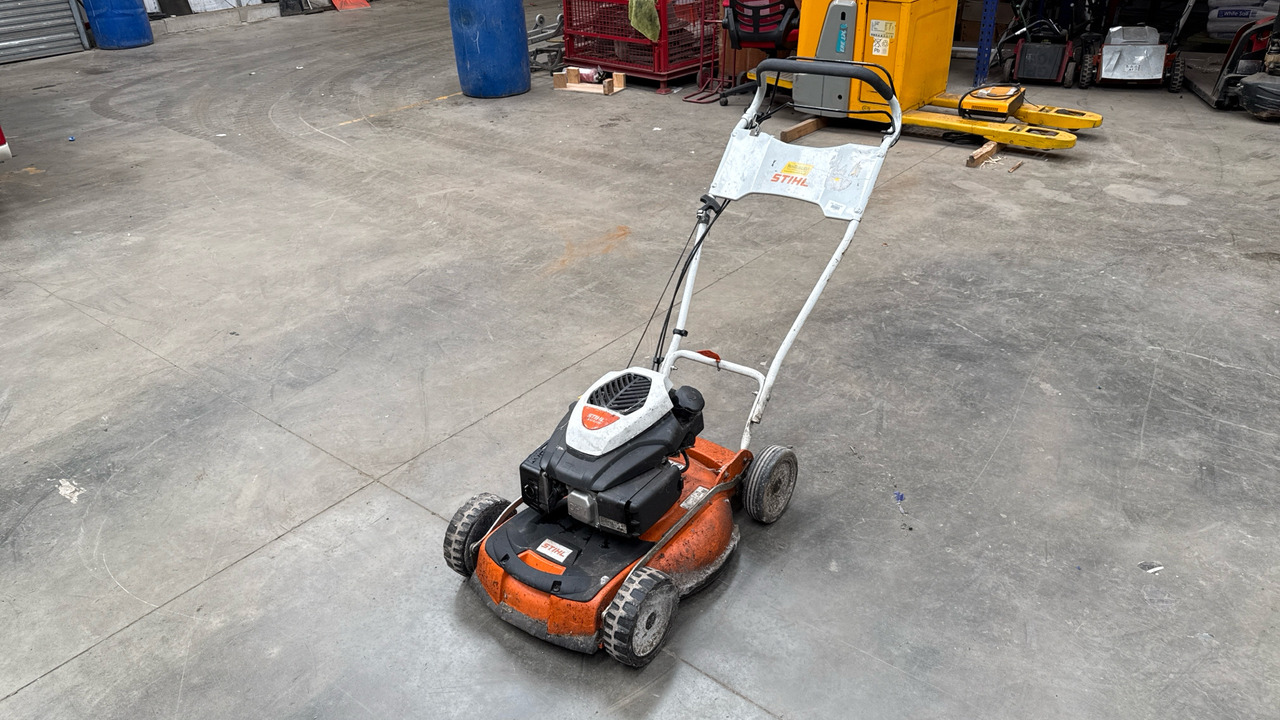 STIHL RM4 RTP - Cortador de grama: foto 3 STIHL RM4 RTP - Cortador de grama: foto 3