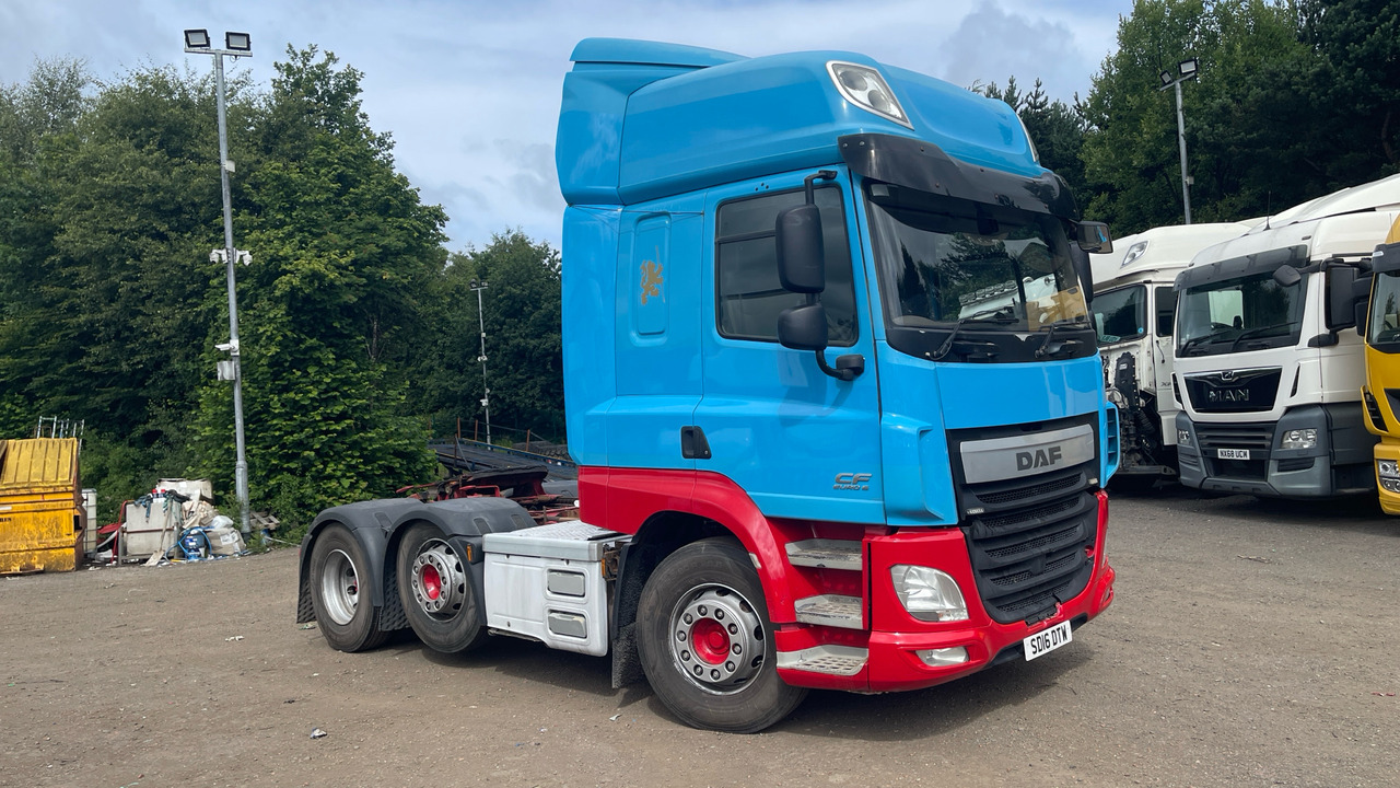 DAF CF 460 - Tractor: foto 1 DAF CF 460 - Tractor: foto 1