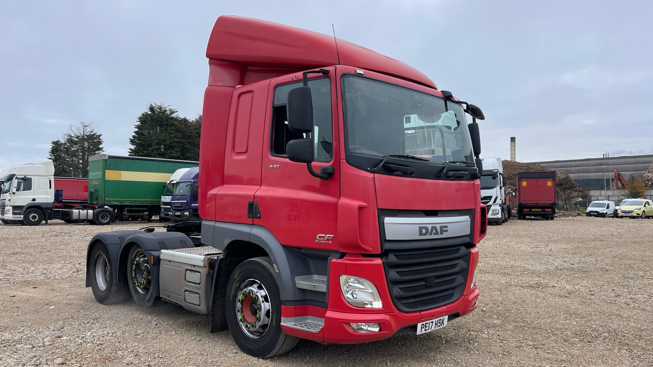 Daf CF 440 - Tractor: foto 1 Daf CF 440 - Tractor: foto 1