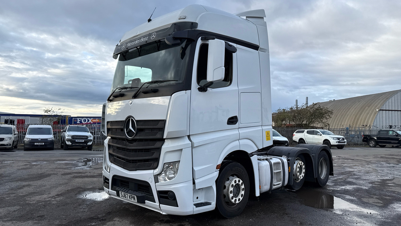 MERCEDES-BENZ ACTROS - Tractor: foto 2 MERCEDES-BENZ ACTROS - Tractor: foto 2